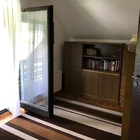 Anja Počitniška hiša *