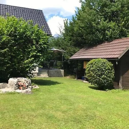 Anja Počitniška hiša *